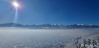 Uitzicht over de stad Razlog en de bergen van de Pirin.